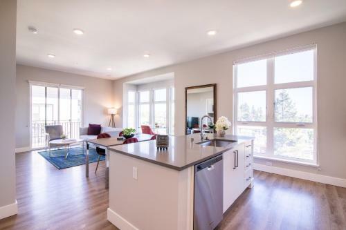 Urban Flat Apartments @ San Carlos