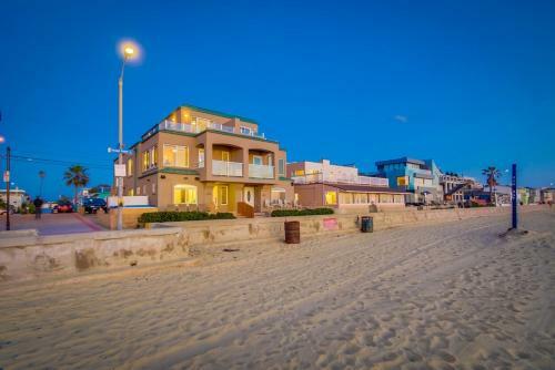 3 Floors Of Ocean Frontage With Private Hot Tub