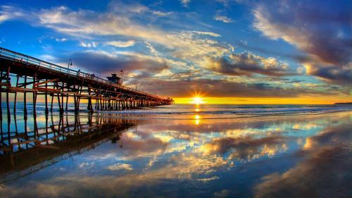 Panoramic Ocean Views - 15-minute Walk To Beach Condo