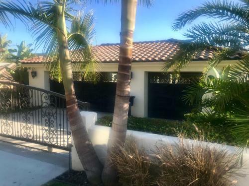 Hostal Spacious Guest House, Pool & Spa, Close To Beach!