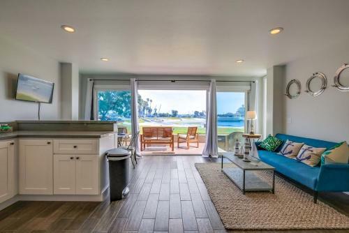 Waterfront, Exclusive Ground Level Patio, AC