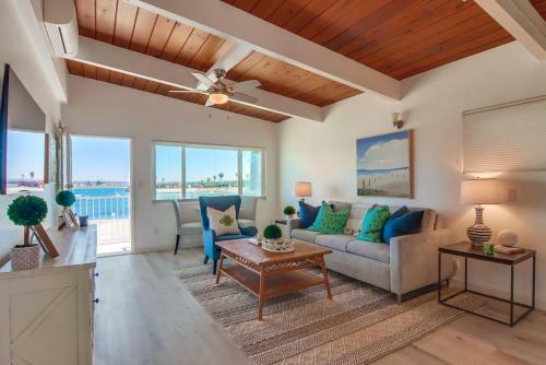 5 Waterfront Units, Ac, 4 View Patios