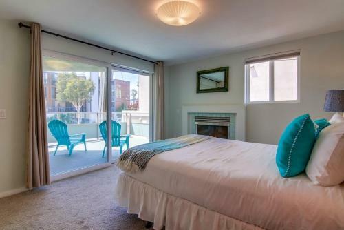 5 Exclusive Patios, 3 Levels Plus 4th Level Skydeck