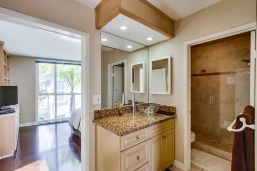 Waterfront Corner Townhome, Full Floor Windows, Balcony