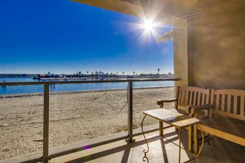 2 Sidexside Townhomes, 4 Patios, Ac, Multi Level