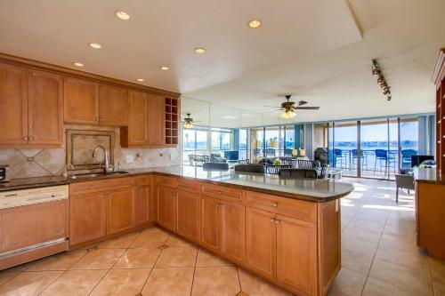 2 Sidexside Townhomes, 4 Patios, Ac, Multi Level