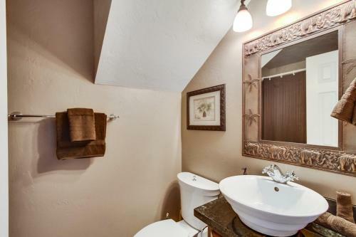 2 Sidexside Townhomes, 4 Patios, Ac, Multi Level