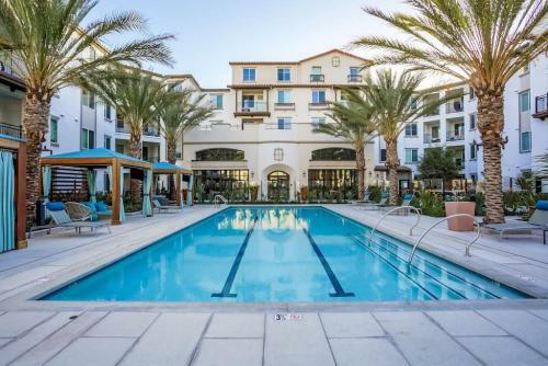 Wanderjaunt - Carmel Valley Apartments