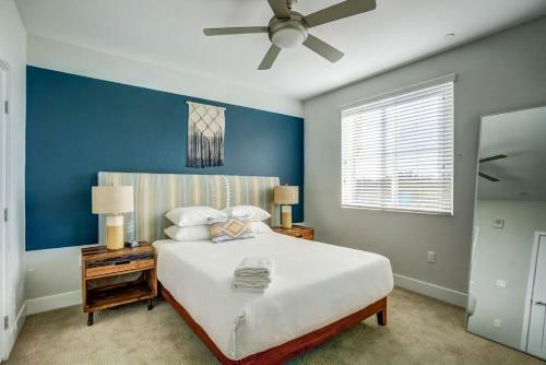 Wanderjaunt - Carmel Valley Apartments