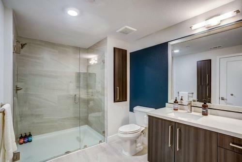 Wanderjaunt - Carmel Valley Apartments
