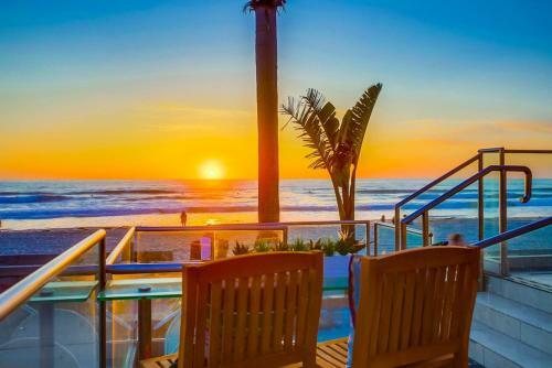 2 Combined Ocean Front Units! Exclusive Patio, Bbq, Fire Pit