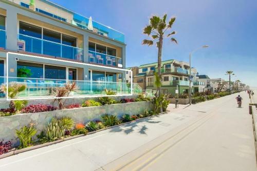 2 Combined Ocean Front Units! Exclusive Patio, Bbq, Fire Pit