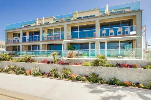 2 Combined Ocean Front Units! Exclusive Patio, Bbq, Fire Pit