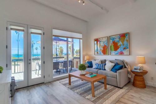 Ocean Front, 2 Levels, 2 Water View Patios, AC