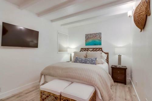 Ocean Front, 2 Levels, 2 Water View Patios, AC