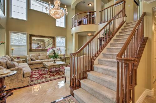 Spacious San Diego Home With Pool, Spa And Ocean Views!