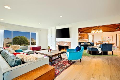 #1402 - Point Loma Perch