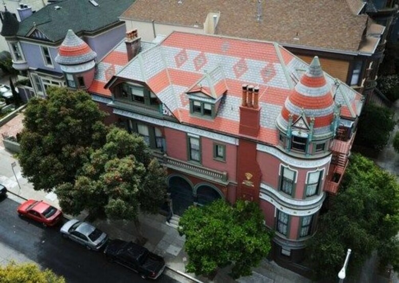 Chateau Tivoli Bed And Breakfast