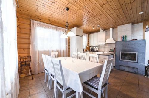 J�ms�n Lomam�kit