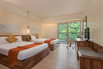 Pico Sands Hotel
