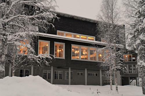 Hotel Yll�srinne