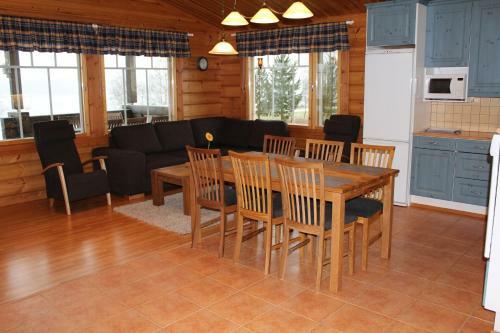Lodge Marjakartano Hussola