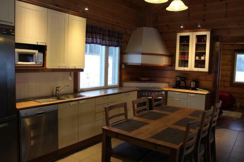 Lodge Marjakartano Hussola