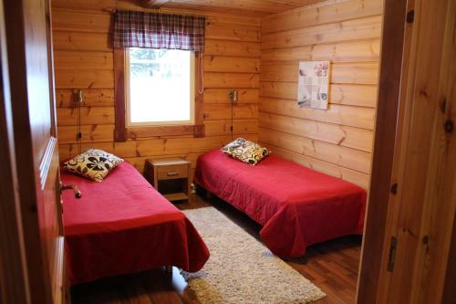 Lodge Marjakartano Hussola