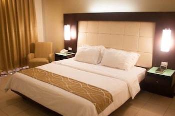 Hotel Circle Inn - Iloilo City Center