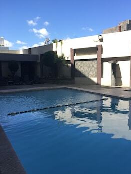 Hotel Circle Inn - Iloilo City Center