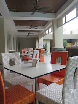 Hotel Circle Inn - Iloilo City Center