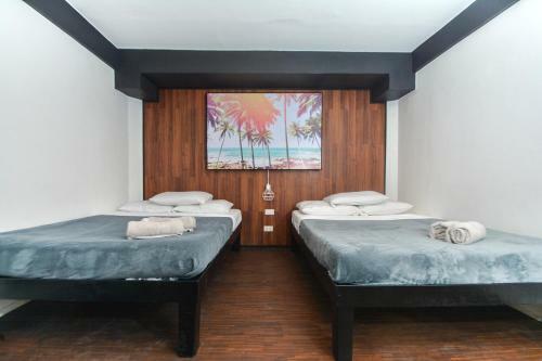 Island Nook Hotel
