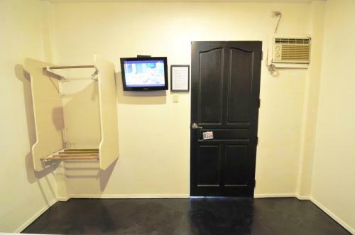 Island Nook Hotel
