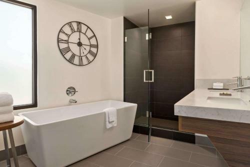 Hotel La Quinta By Wyndham San Luis Obispo