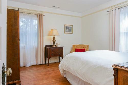 Corona Del Mar Home Home