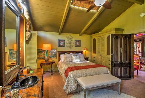 Converted Barn In Sebastopol With Private Patio!