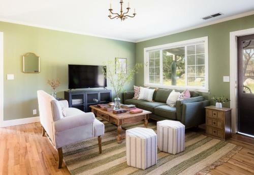 Mockingjay - Peaceful Ranch Home W Sauna, Spa & Pool