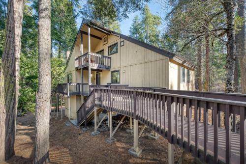Adventure Lodge