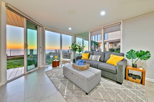 Sol-190 Solana Sunsets & Oceanfront