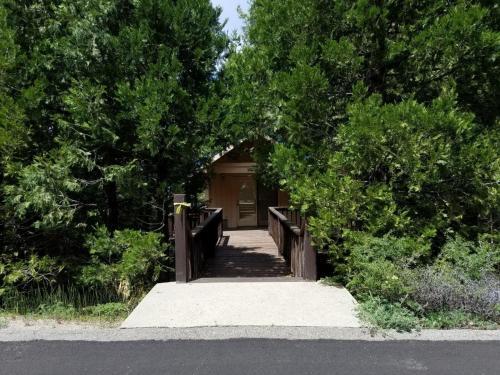 Lepley Cabin