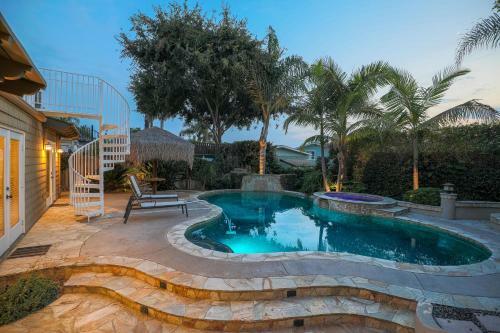 Custom Craftsman Home With Lagoon Pool & Spa Home