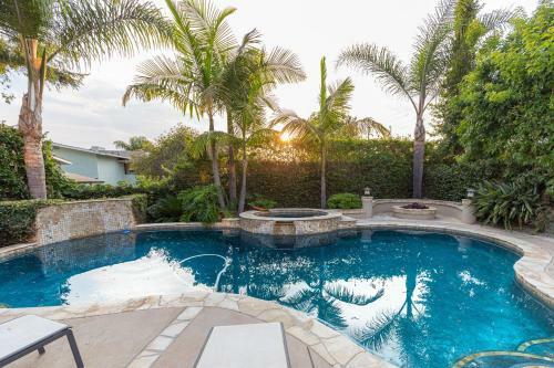 Custom Craftsman Home With Lagoon Pool & Spa Home