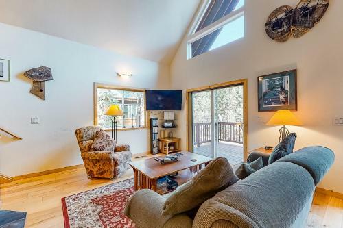 Serene Family Cabin