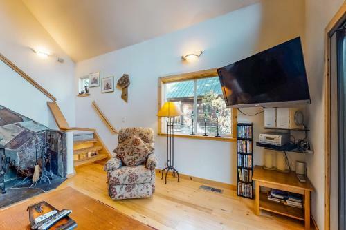 Serene Family Cabin