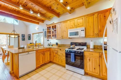Serene Family Cabin