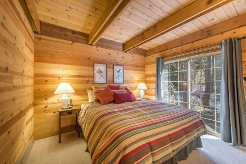 Alpenglow Lake House