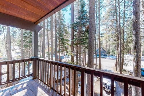 Rustic Mountain Retreat