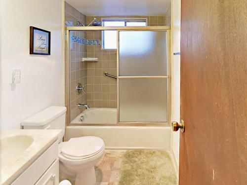 2275 Silver Tip Ave Cabin