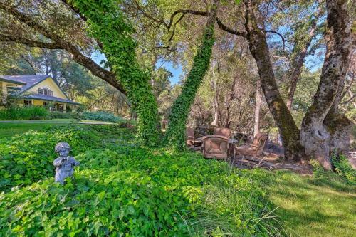 Sonora Home On 10 Resort Acres With Shared Pool!