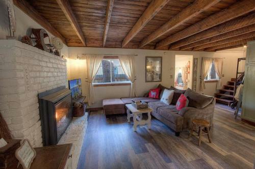 Heavenly Pines By Lake Tahoe Accommodations